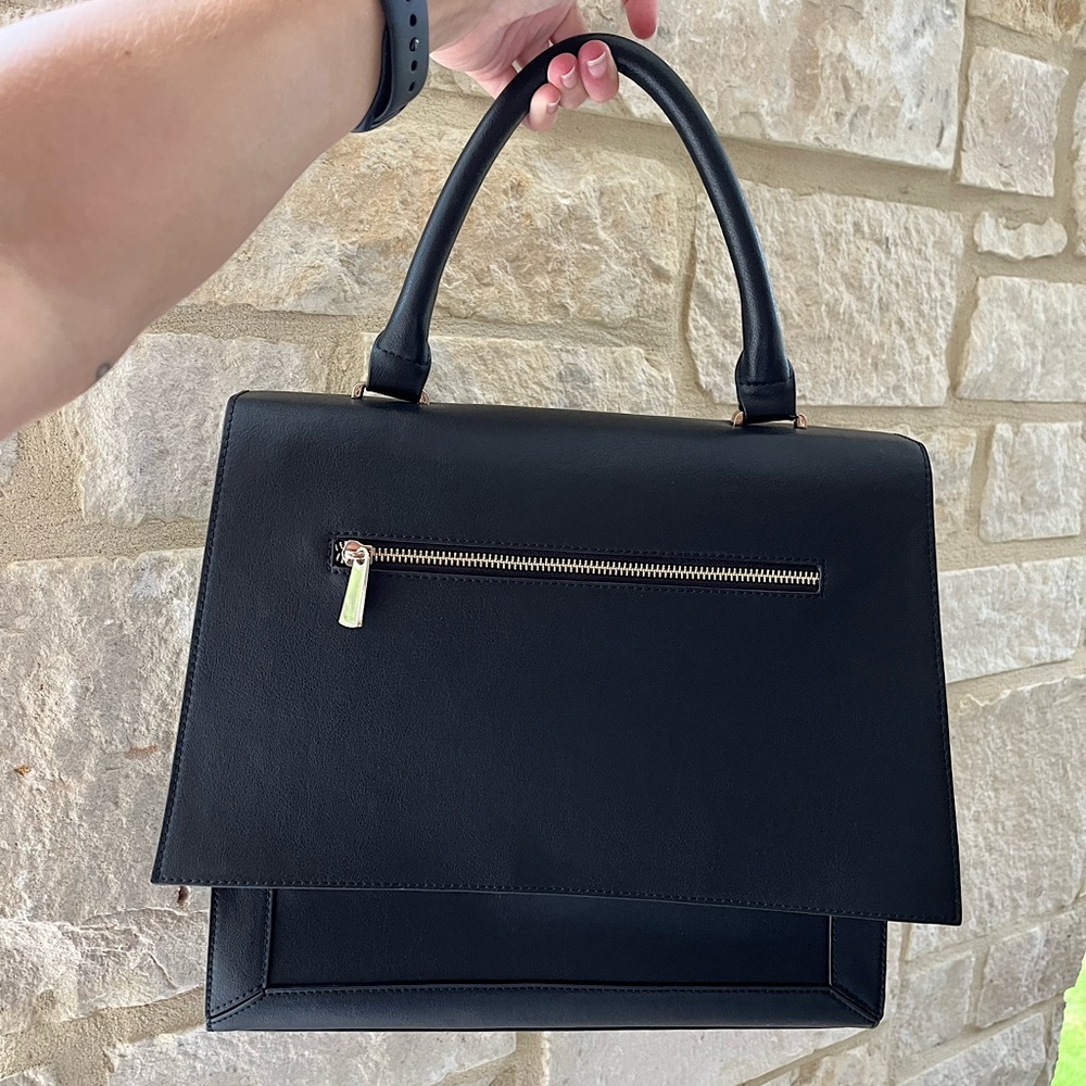 Brand New! Never Used! Express Large Envelope Style Shoulder Bag in Black & Gold
